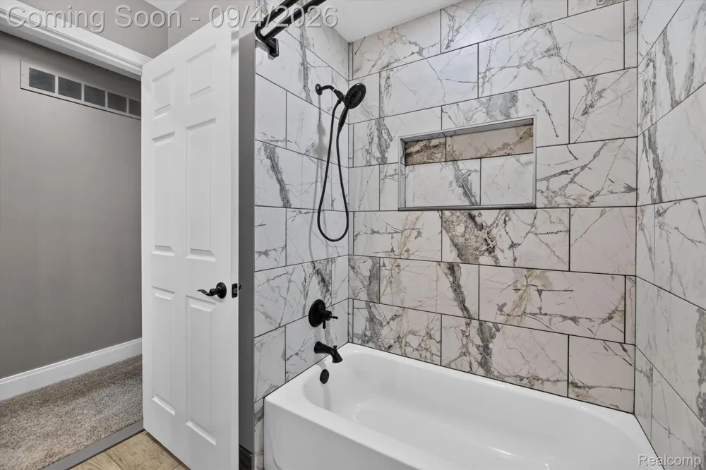 46743 Landings Drive Macomb Township, MI 48044