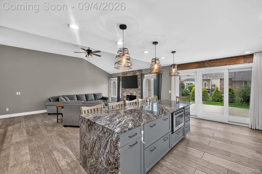 46743 Landings Drive Macomb Township, MI 48044