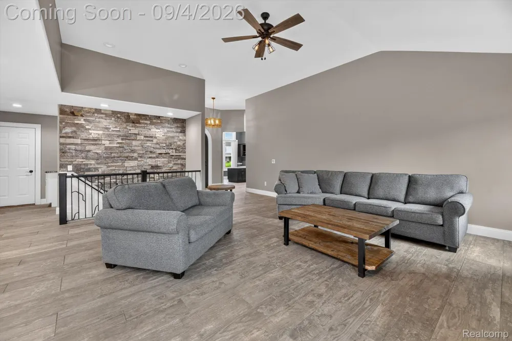 46743 Landings Drive Macomb Township, MI 48044