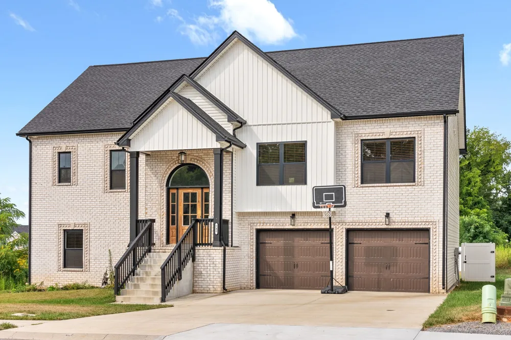 742 Buffalo Ford Drive Clarksville, TN 37042