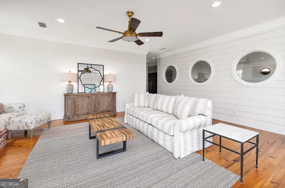 2212 Ocean RD St. Simons, GA 31522