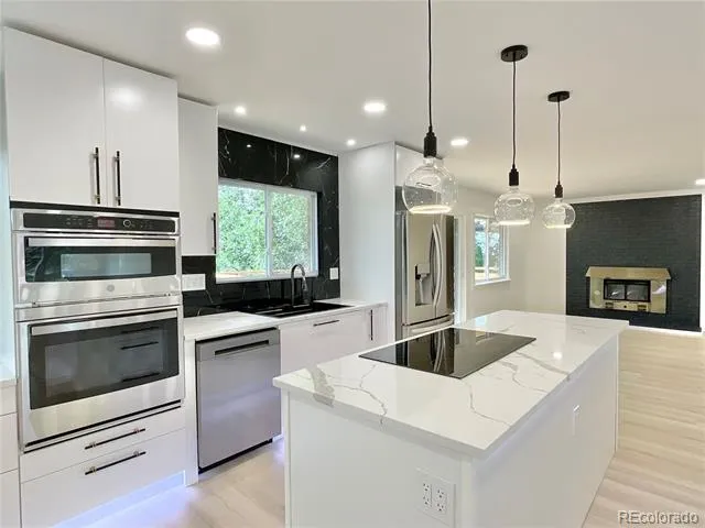 1221 S Ward Court Denver, CO 80228