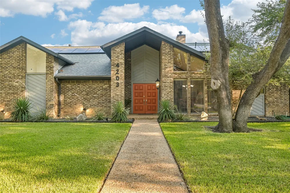 4203 Cobblers Lane Dallas, TX 75287