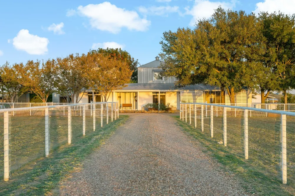 2436 Big Sky Trail Ponder, TX 76259