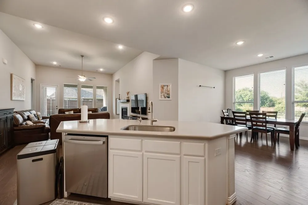12444 Murray Lane Frisco, TX 75035