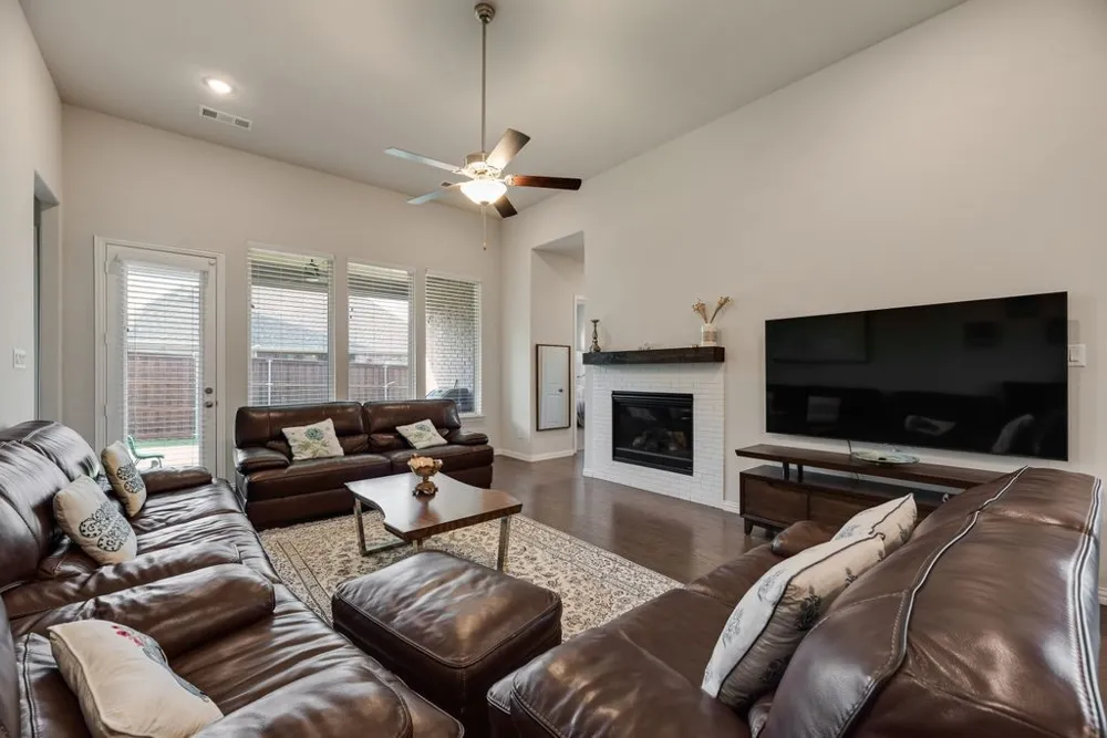 12444 Murray Lane Frisco, TX 75035