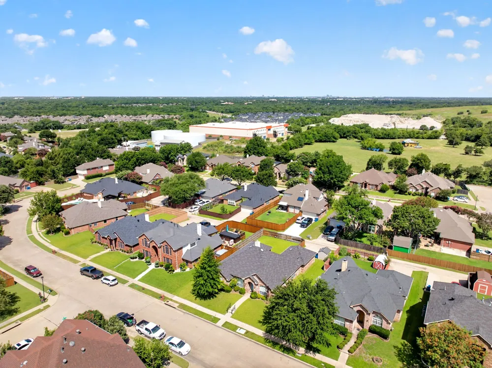 2713 Planetree Drive Rowlett, TX 75089