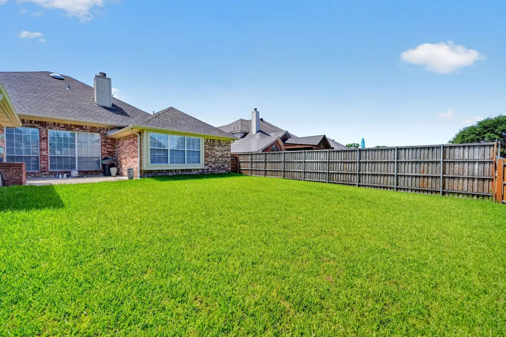 2713 Planetree Drive Rowlett, TX 75089