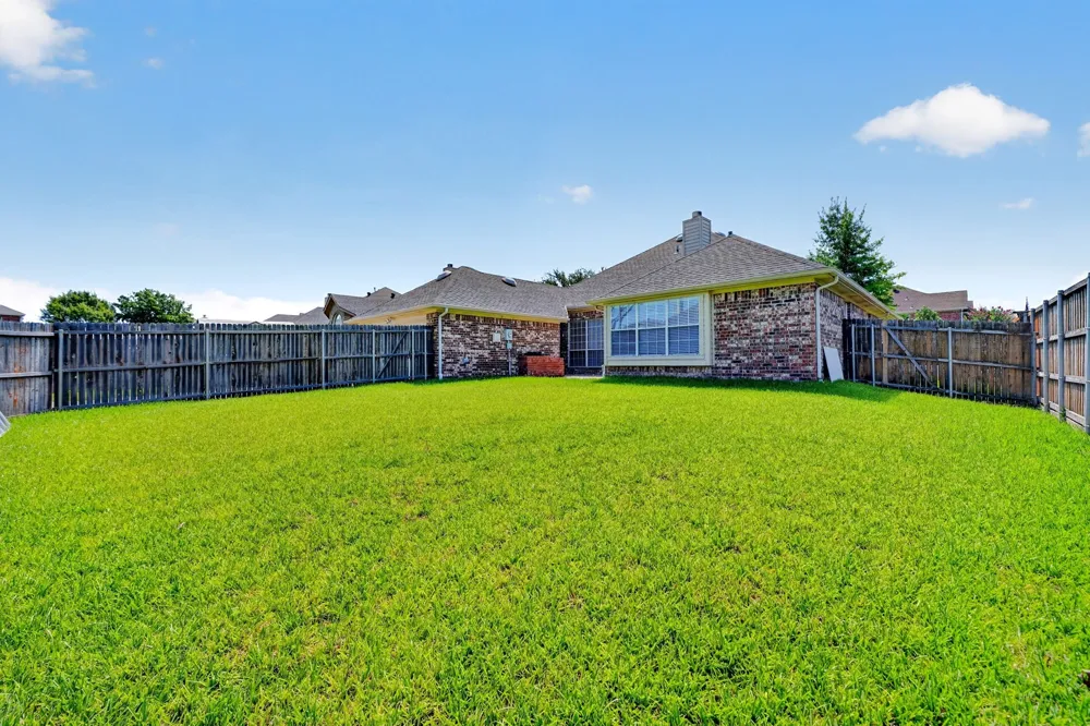 2713 Planetree Drive Rowlett, TX 75089