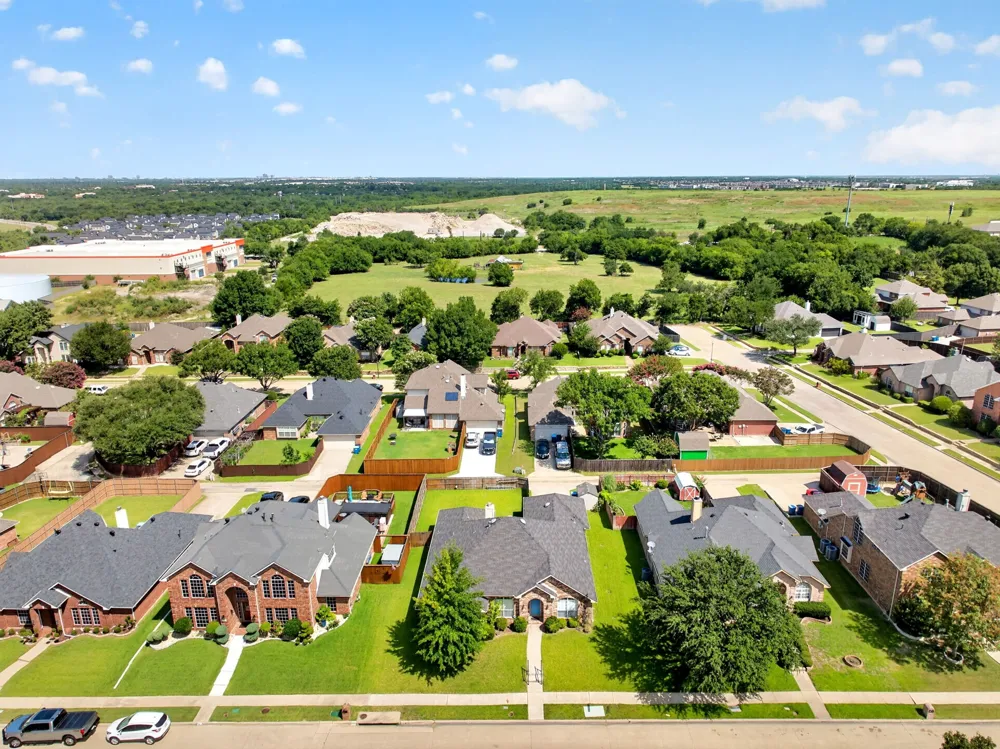 2713 Planetree Drive Rowlett, TX 75089