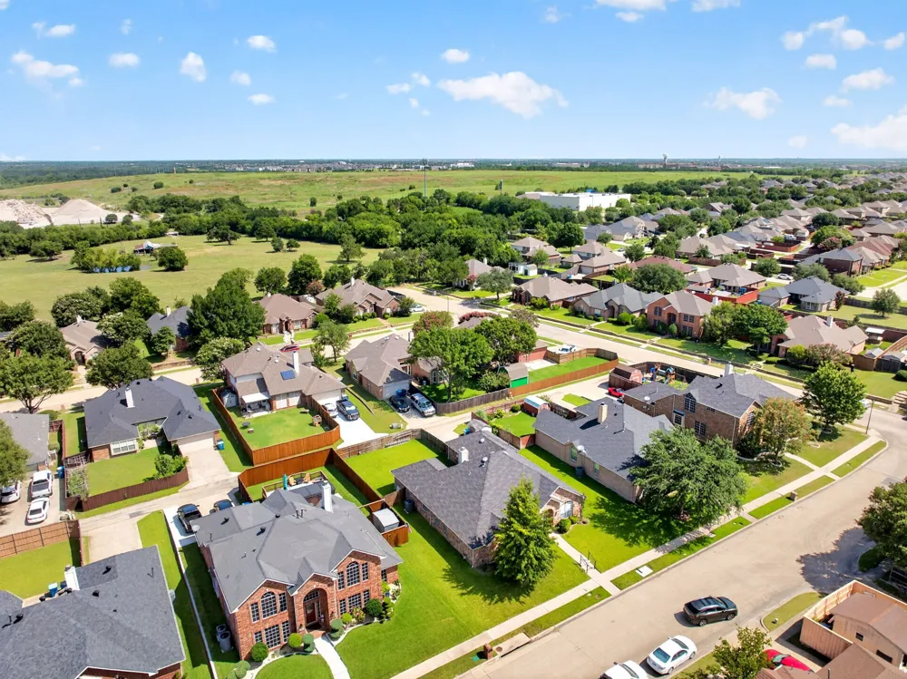 2713 Planetree Drive Rowlett, TX 75089
