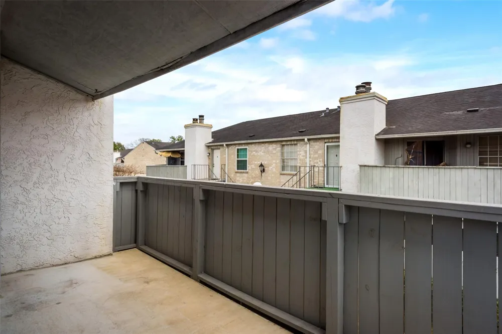 8787 Brae Acres Road #406 Houston, TX 77074