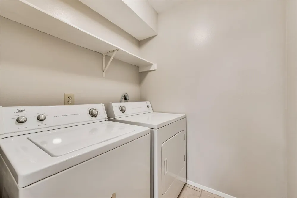 8787 Brae Acres Road #406 Houston, TX 77074