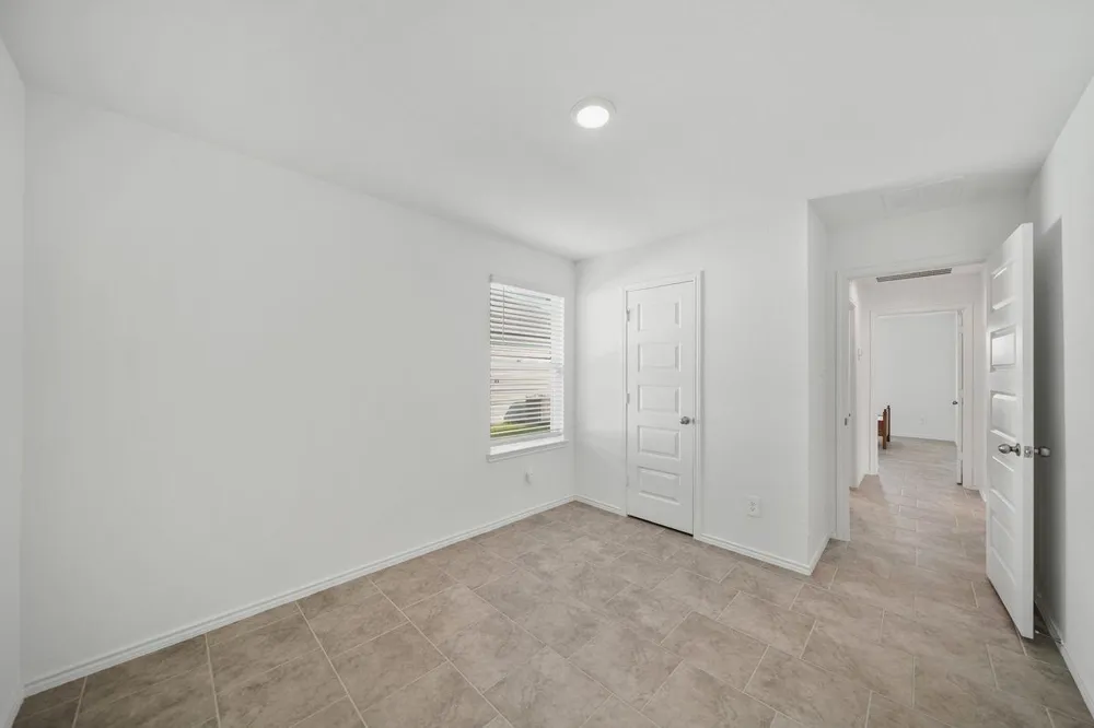 7502 Fierce Friesian Lane Rosharon, TX 77583