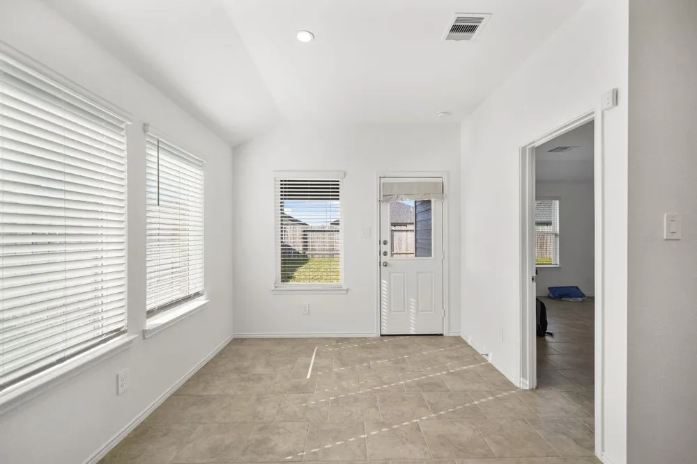 7502 Fierce Friesian Lane Rosharon, TX 77583