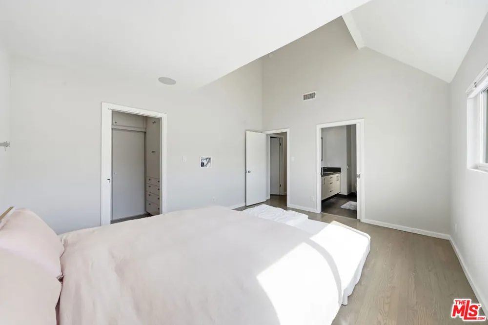 1342 Stanford Street #7 Santa Monica, CA 90404