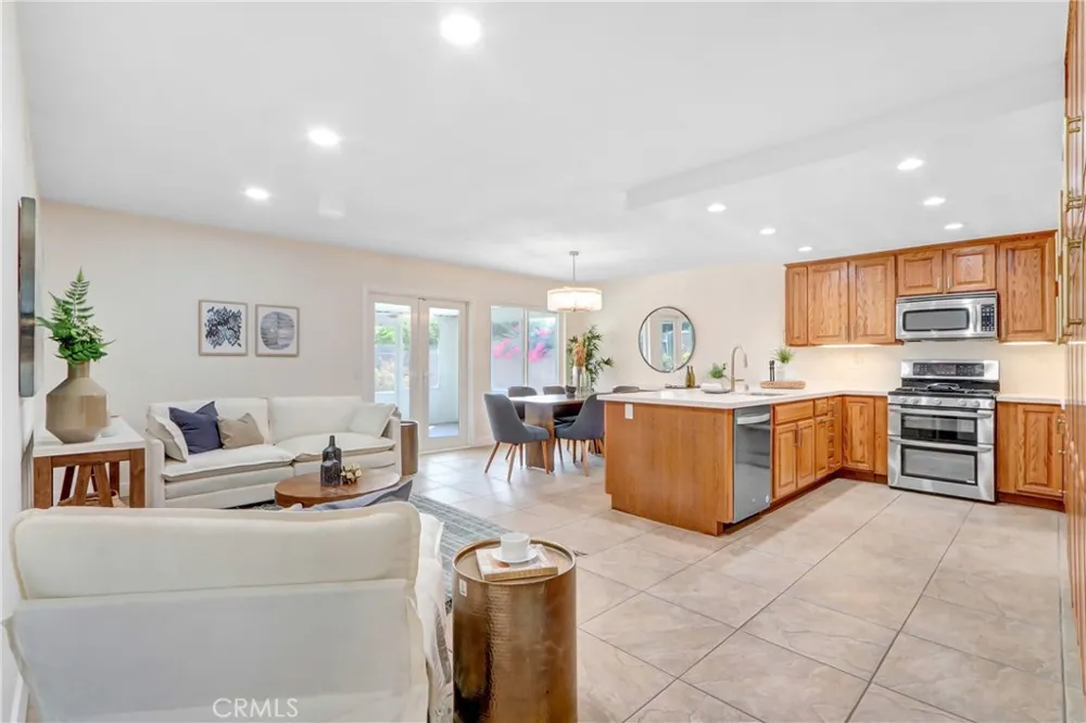 9561 Cameron Rancho Cucamonga, CA 91730