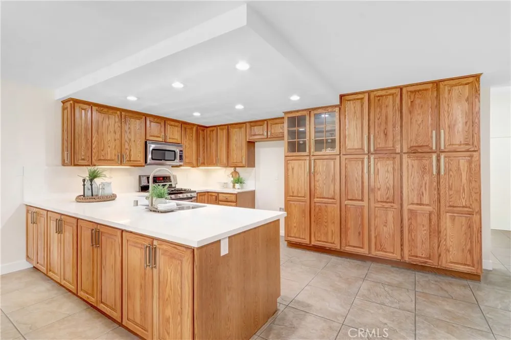 9561 Cameron Rancho Cucamonga, CA 91730