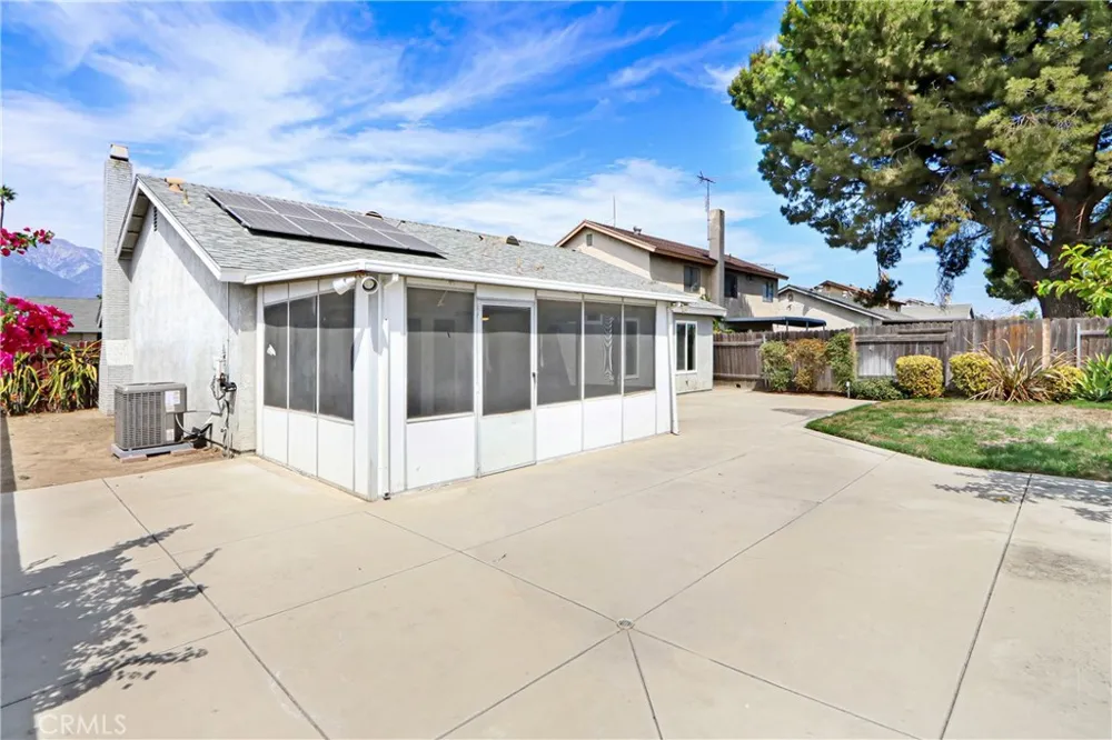 9561 Cameron Rancho Cucamonga, CA 91730