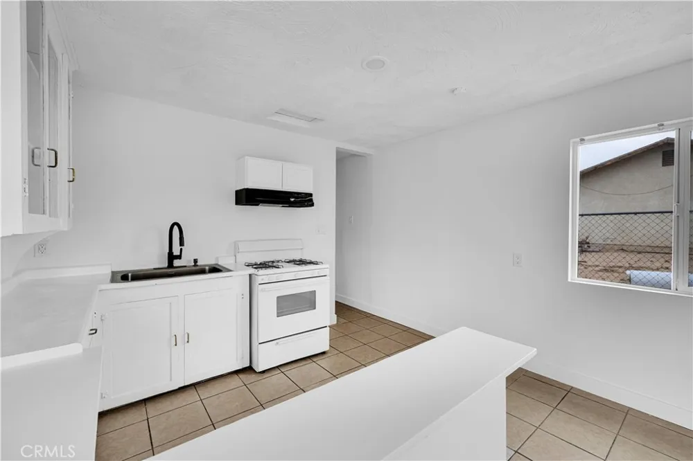 6104 Chia Avenue 29 Palms, CA 92277
