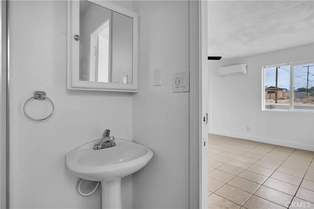 6104 Chia Avenue 29 Palms, CA 92277