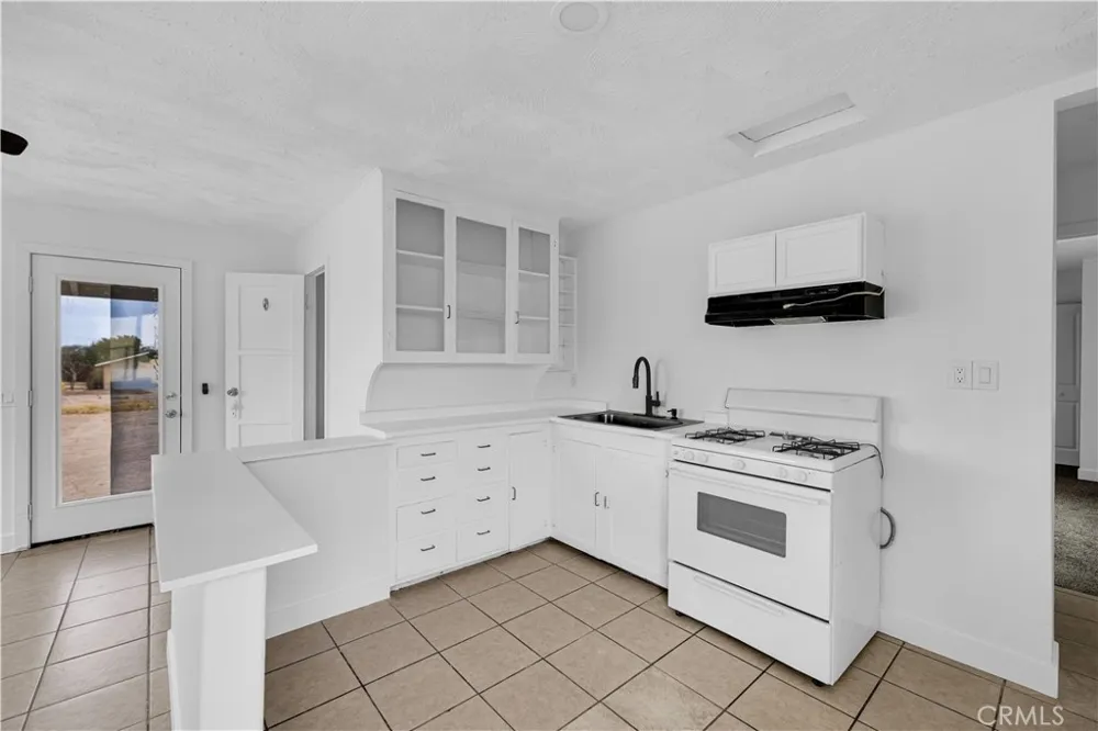 6104 Chia Avenue 29 Palms, CA 92277
