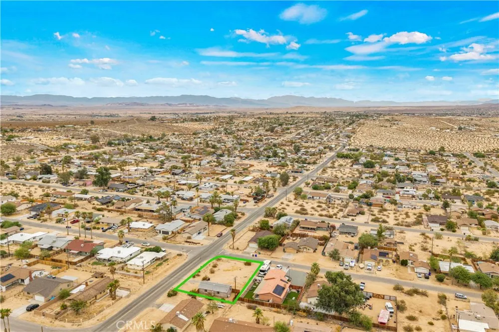 6104 Chia Avenue 29 Palms, CA 92277