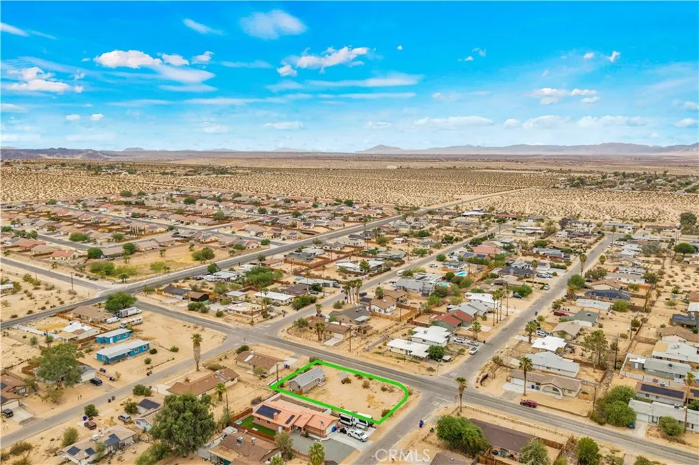 6104 Chia Avenue 29 Palms, CA 92277
