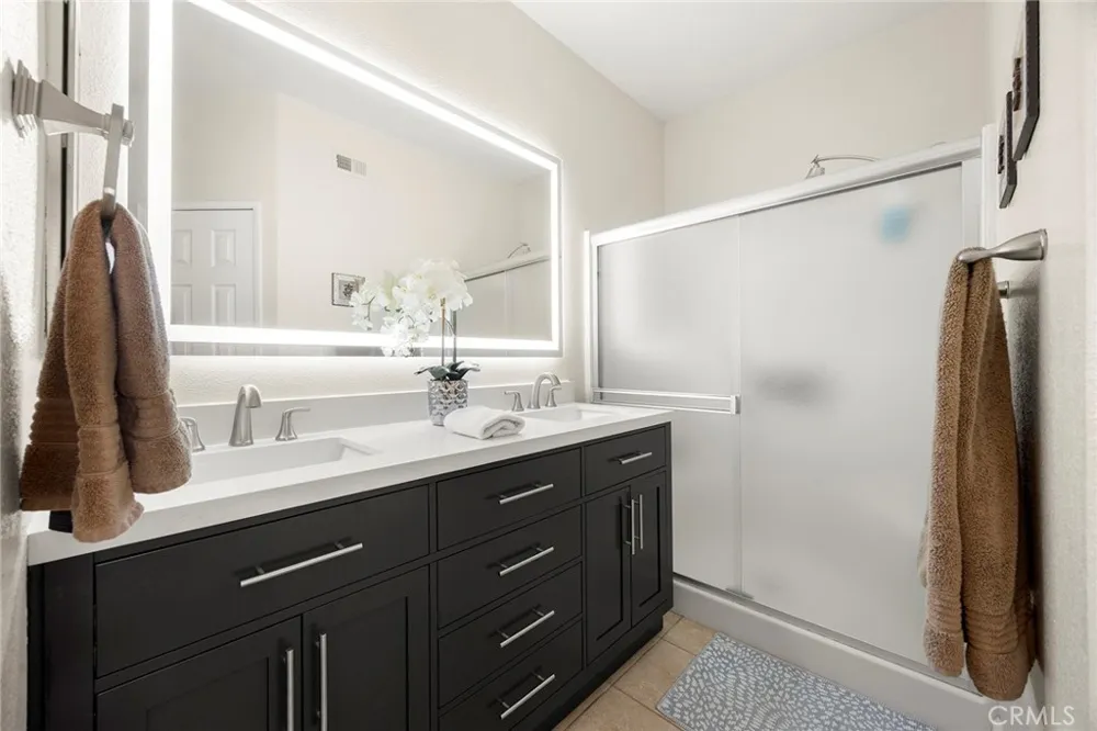 7930 E Monte Carlo Avenue Anaheim Hills, CA 92808