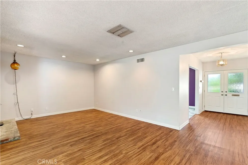 11441 Wish Avenue Granada Hills, CA 91344