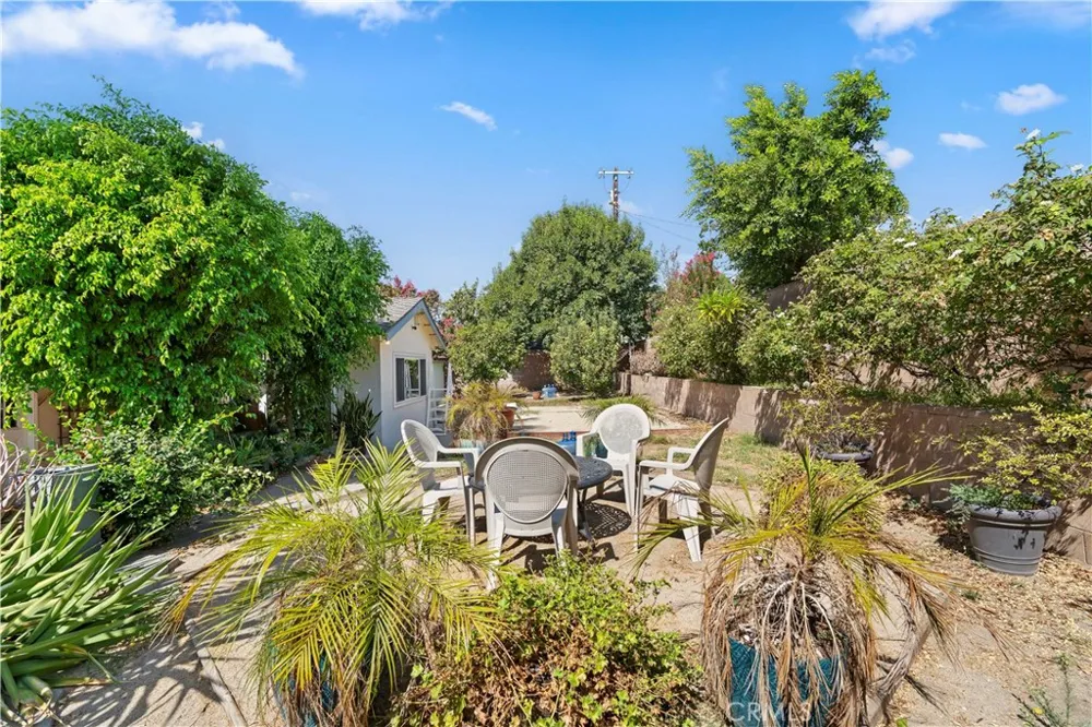 11441 Wish Avenue Granada Hills, CA 91344