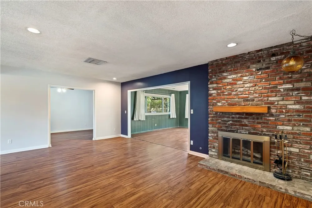 11441 Wish Avenue Granada Hills, CA 91344