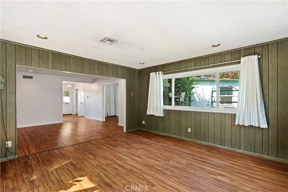 11441 Wish Avenue Granada Hills, CA 91344