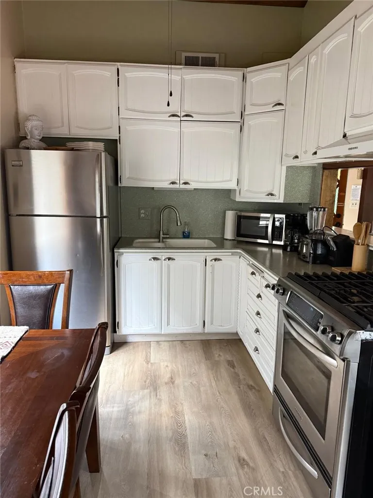 1260 Minton Drive Big Bear City, CA 92314
