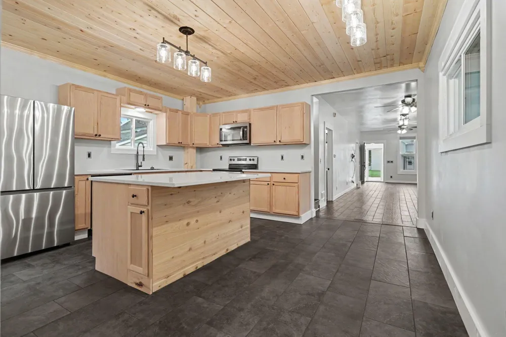 817 W Hanover Street Marshall, MI 49068