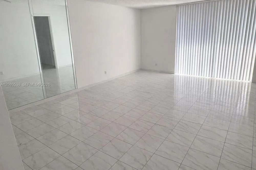 10090 NW 80th Ct #1540 Hialeah Gardens, FL 33016