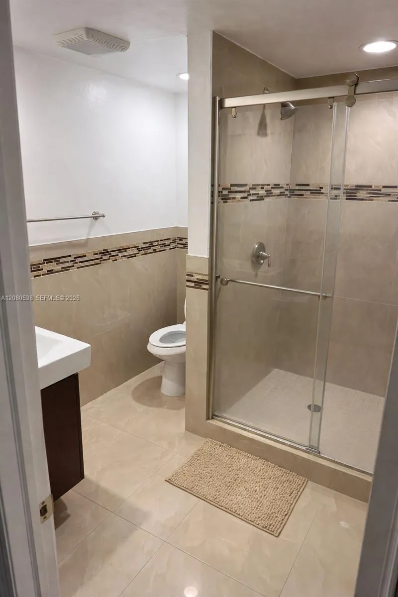 10090 NW 80th Ct #1540 Hialeah Gardens, FL 33016