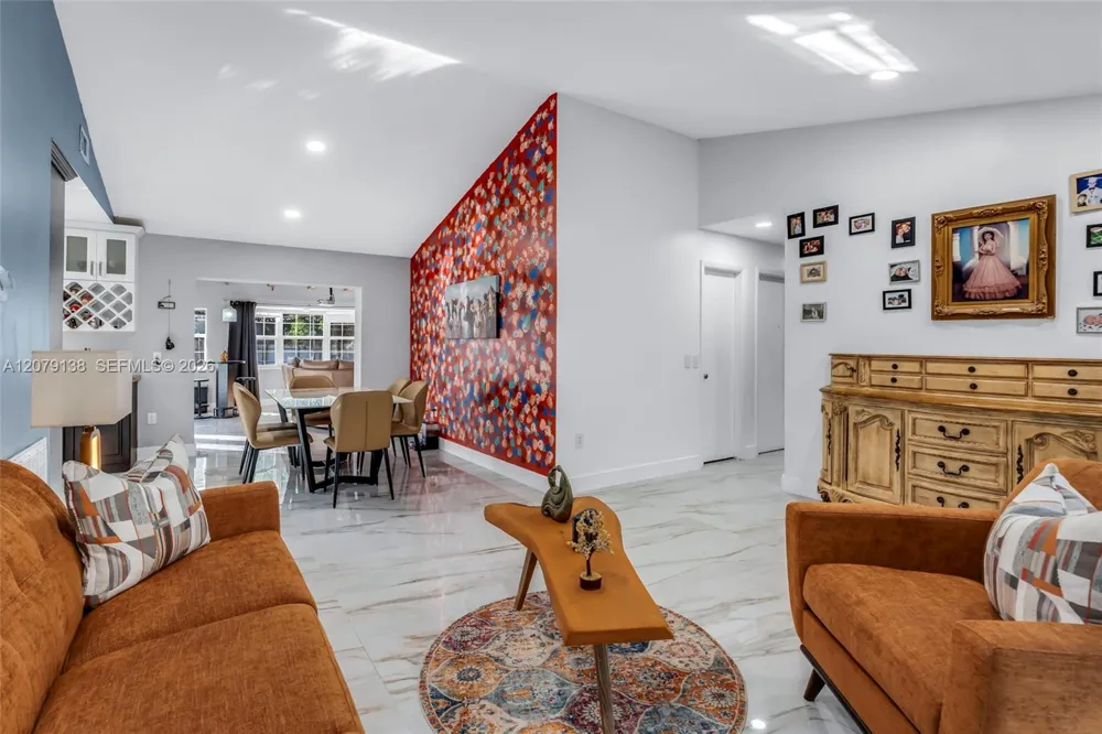 8330 NW 3rd St Pembroke Pines, FL 33024