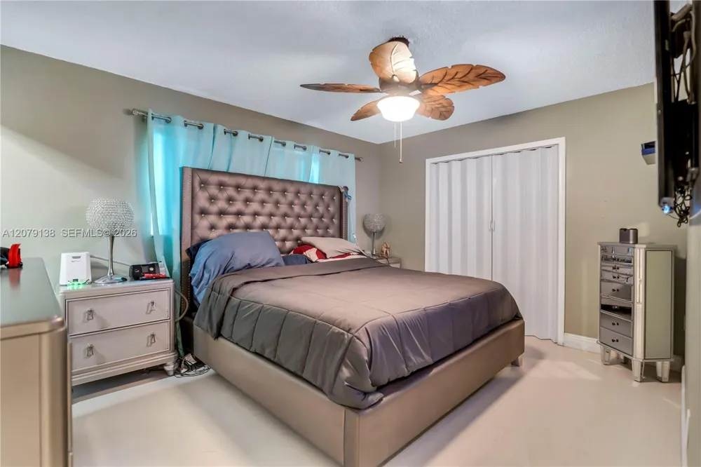 8330 NW 3rd St Pembroke Pines, FL 33024