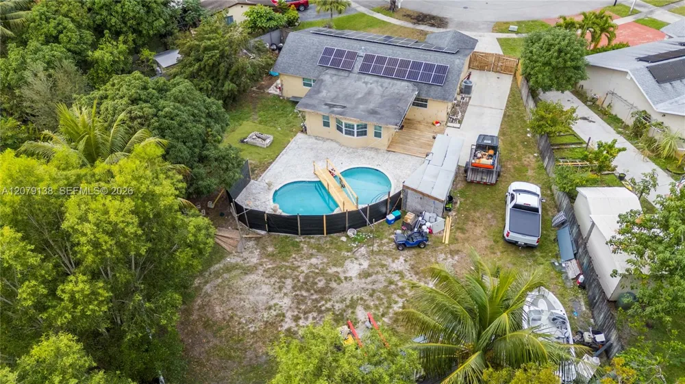 8330 NW 3rd St Pembroke Pines, FL 33024