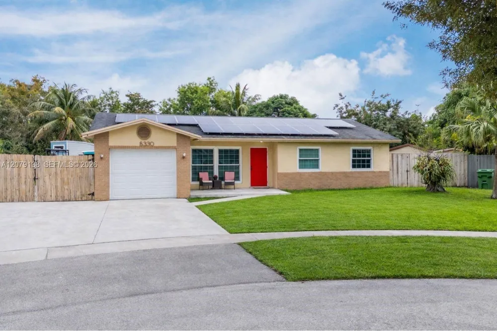 8330 NW 3rd St Pembroke Pines, FL 33024