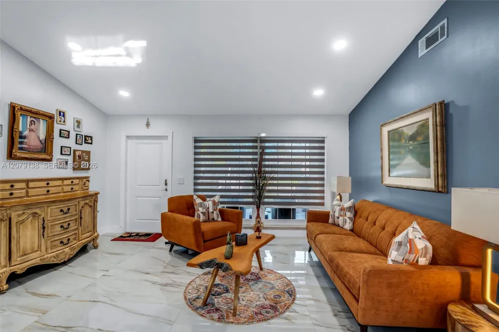 8330 NW 3rd St Pembroke Pines, FL 33024