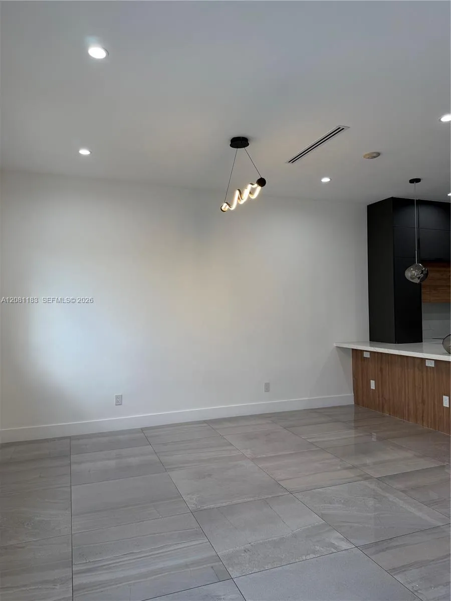 4655 SW 32nd Ave #2B Dania Beach, FL 33312