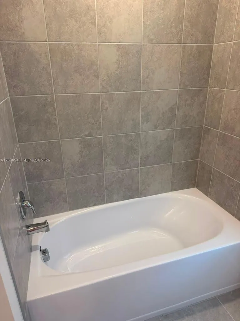 1527 Fells Cove Ln #1527 Cape Coral, FL 33909