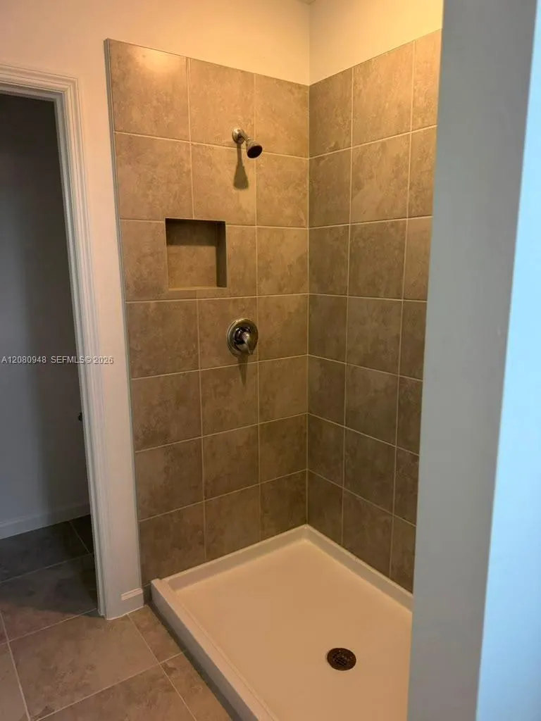 1527 Fells Cove Ln #1527 Cape Coral, FL 33909