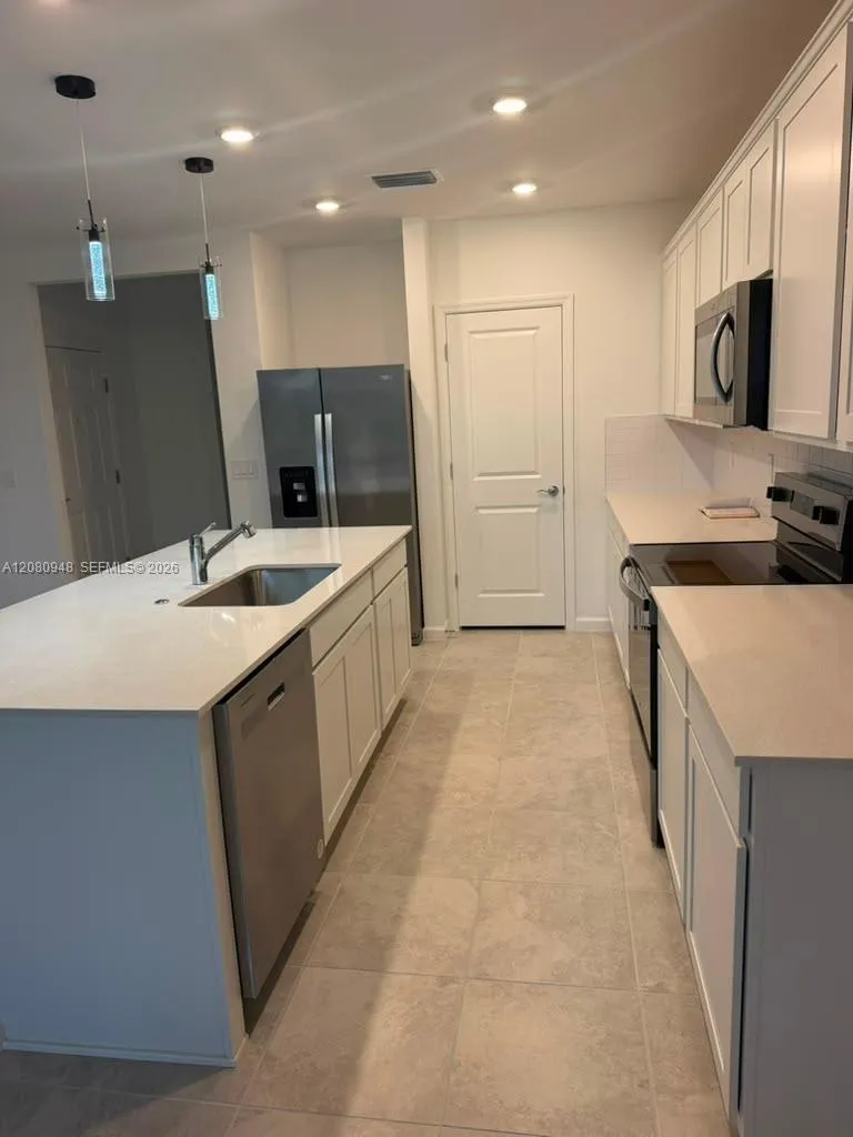 1527 Fells Cove Ln #1527 Cape Coral, FL 33909