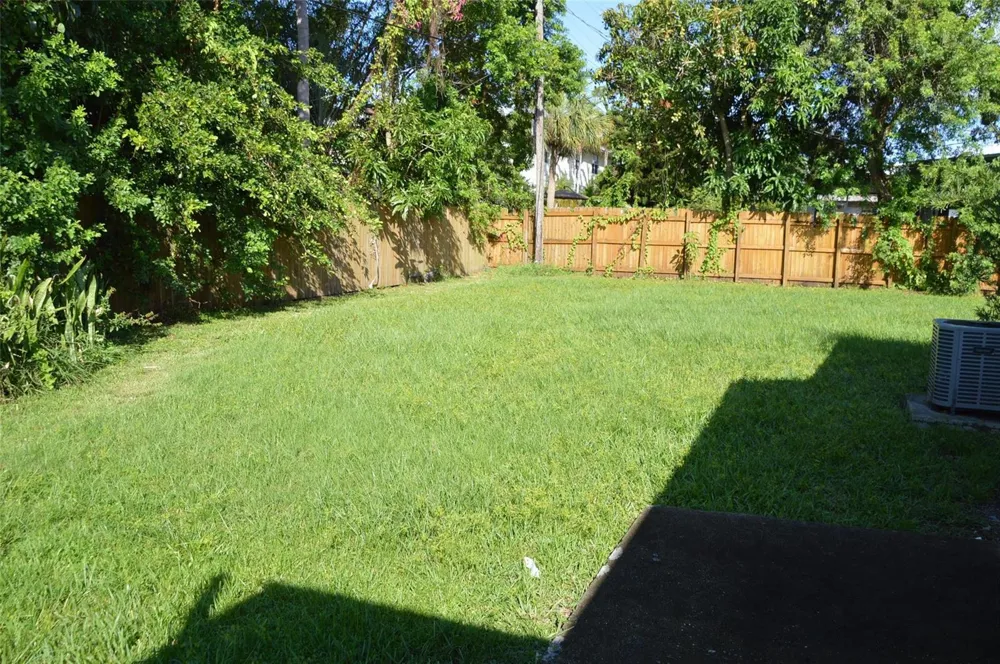 823 NE 14th Court Fort Lauderdale, FL 33304