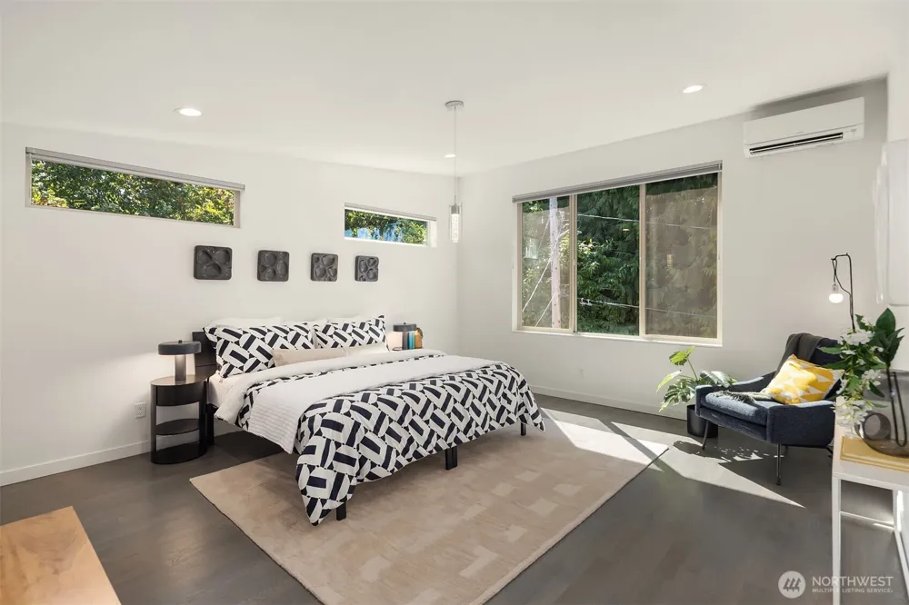 1810 SW Dakota Street Seattle, WA 98106