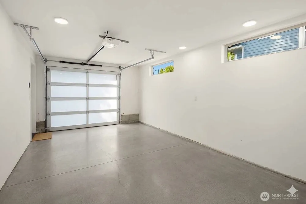 1810 SW Dakota Street Seattle, WA 98106