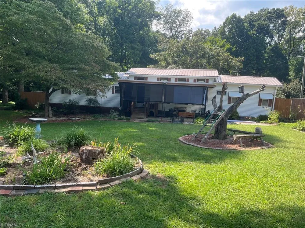 4631 Calhoun Drive Liberty, NC 27298